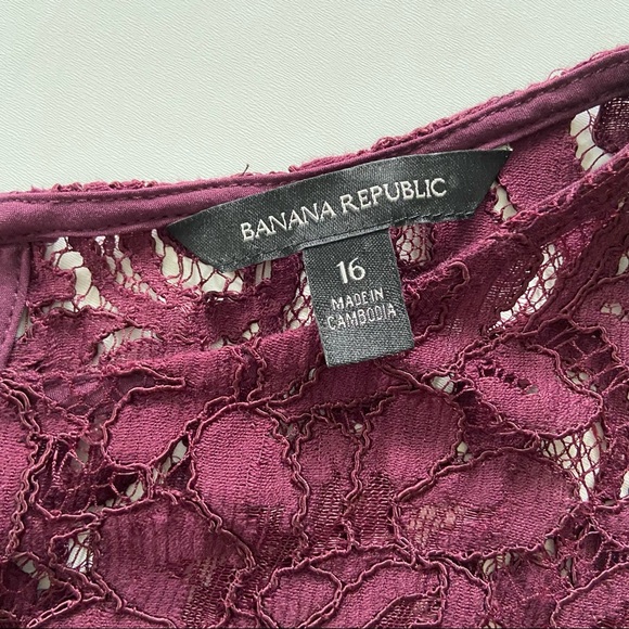 Banana Republic Burgundy Bordeaux Kiss Lace Trumpet Midi Dress - Picture 5 of 8